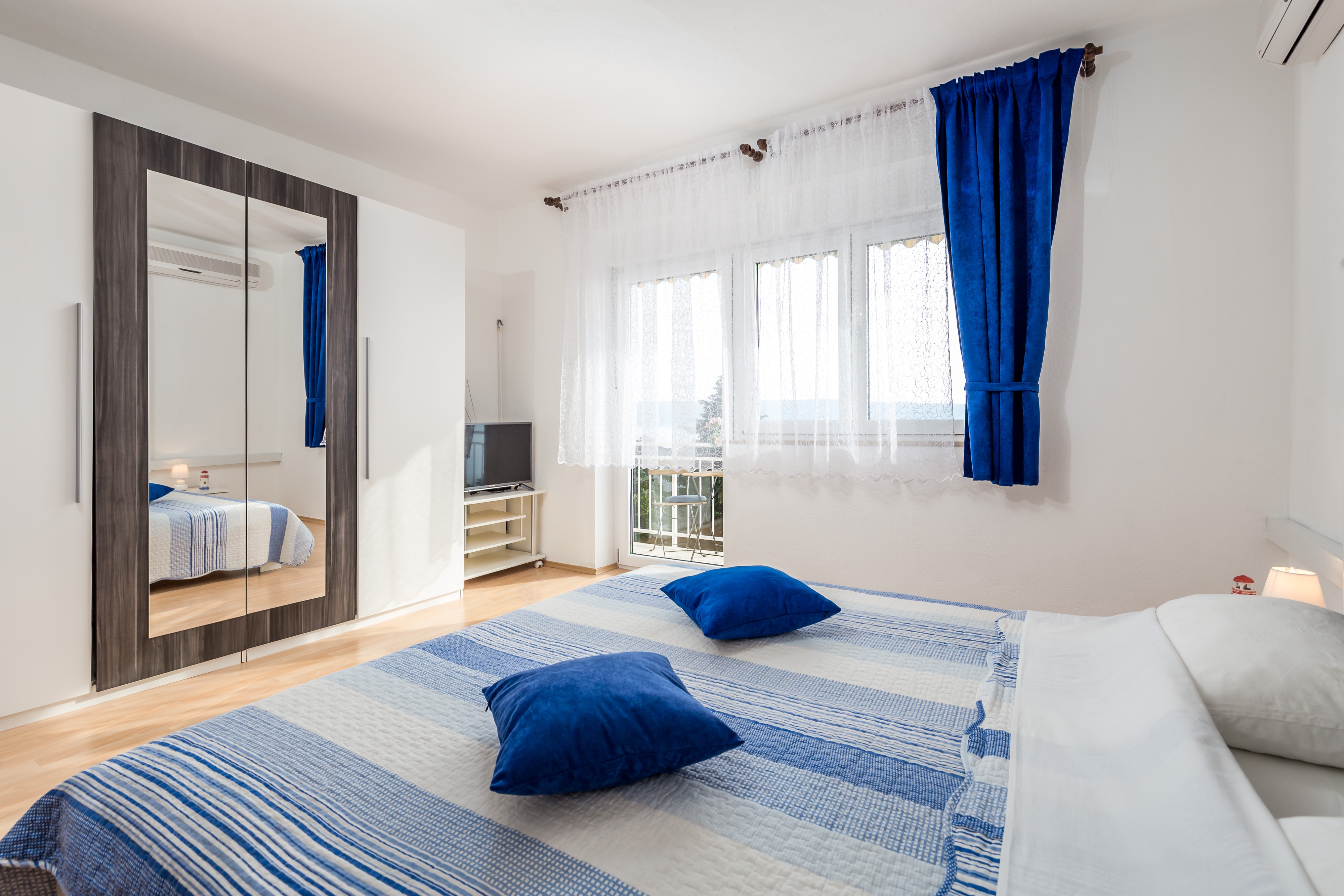 One bedroom apartment with balcony and sea view Klenovica, Novi Vinodolski (A-5575-a)