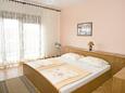 Ložnice 1 Dramalj, Ložnice 1 v ubytování typu apartment, domácí mazlíčci povoleni a WiFi.