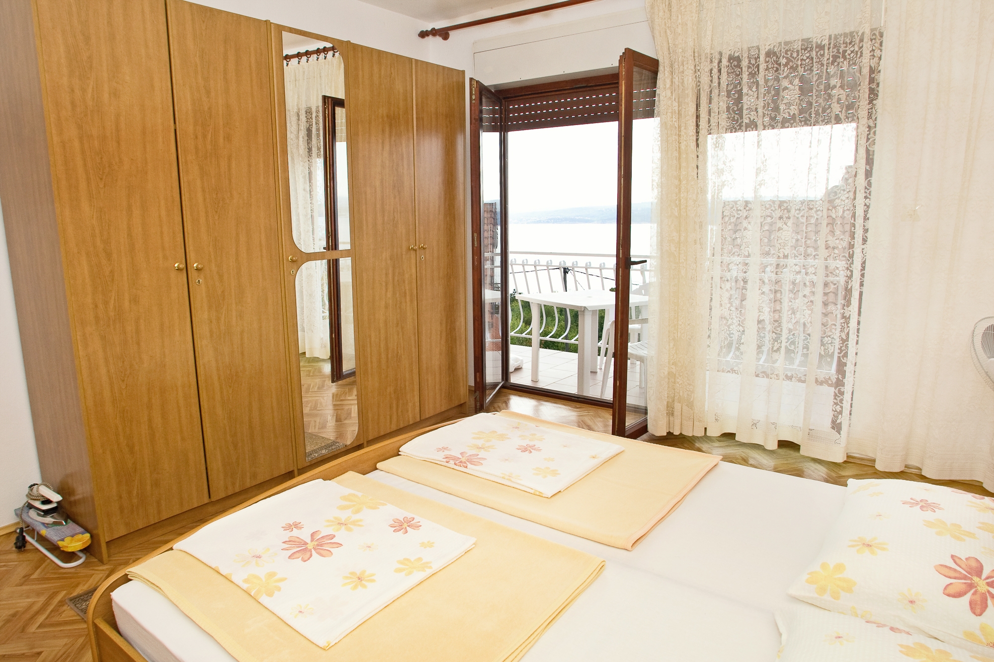 Three bedroom apartment with terrace and sea view Dramalj, Crikvenica  A-b