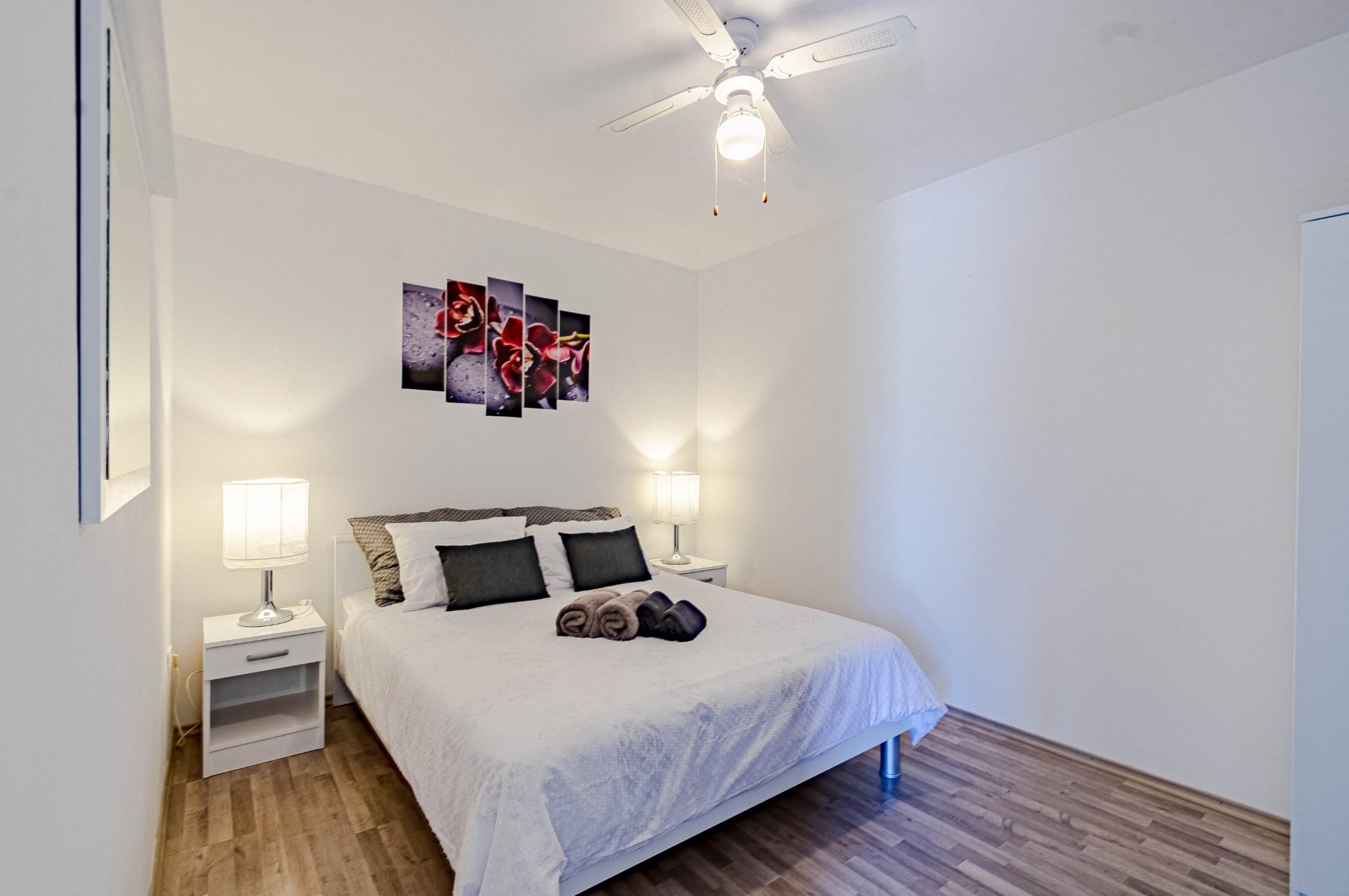 Three bedroom apartment with terrace and sea view Tri Žala, Korčula  A-e