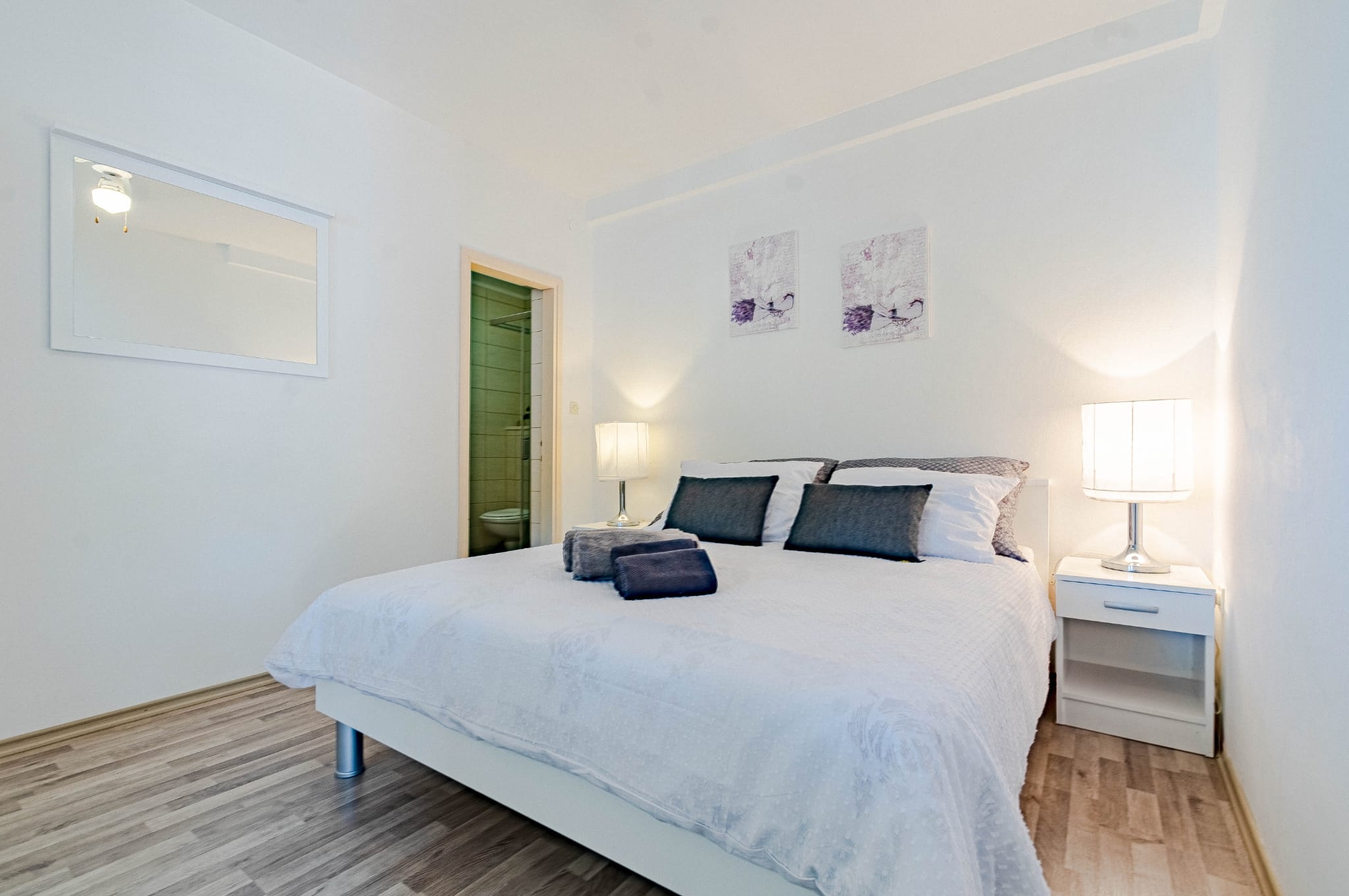 Three bedroom apartment with terrace and sea view Tri Žala, Korčula  A-e