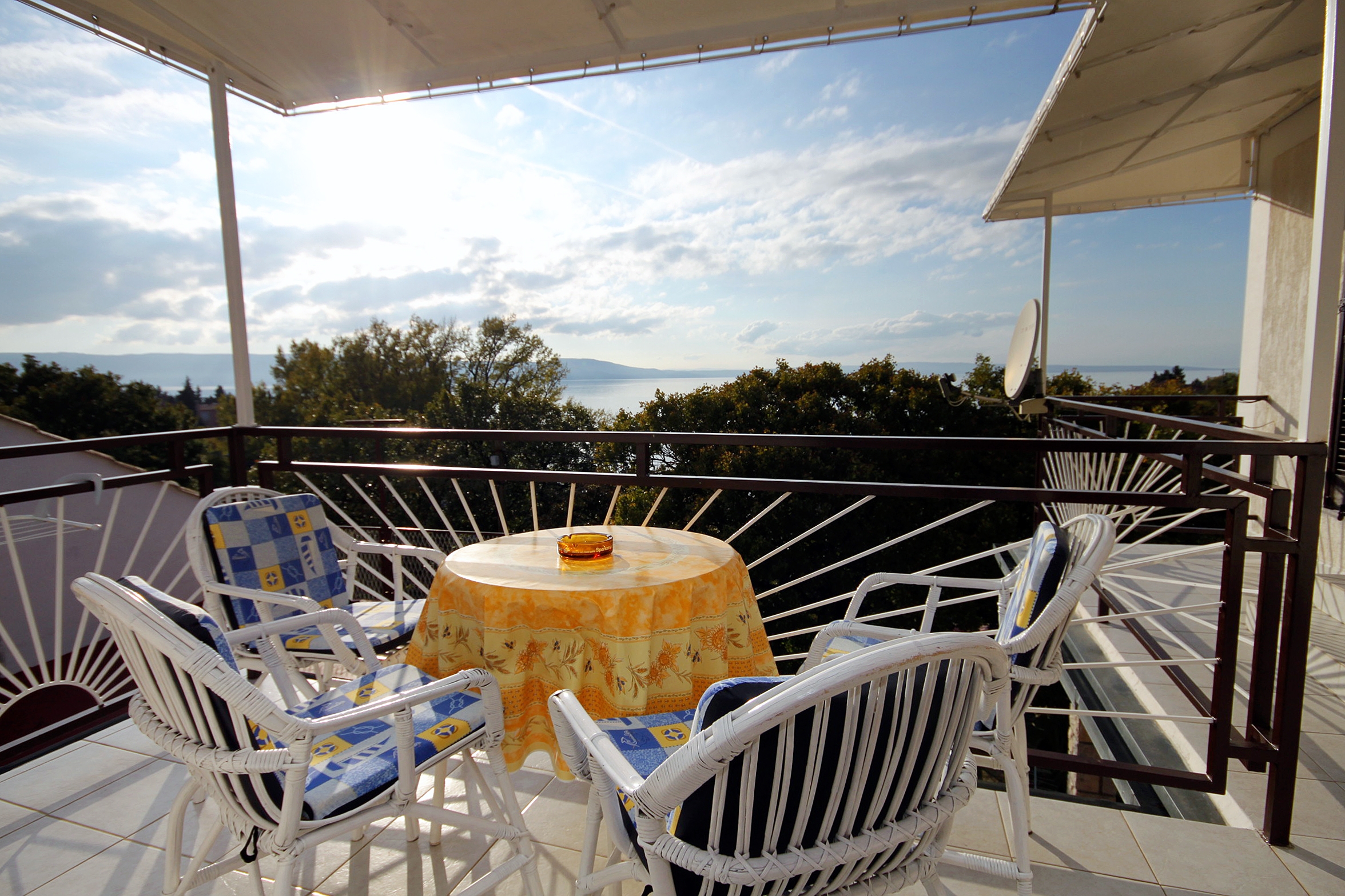 Two bedroom apartment with terrace and sea view Klenovica, Novi Vinodolski (A-5580-b)