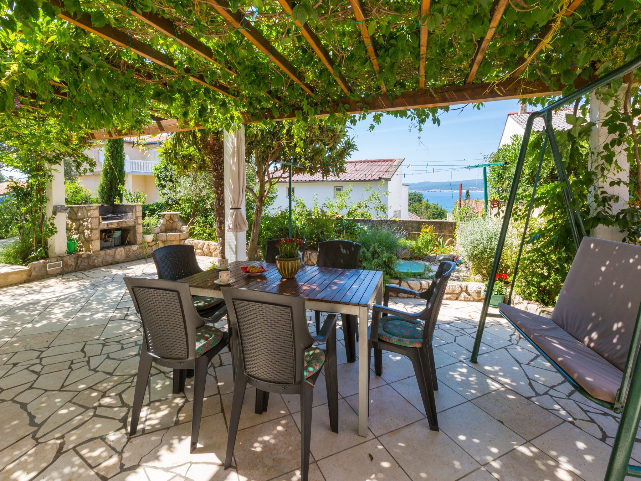 Two bedroom apartment with terrace and sea view Crikvenica  A-a