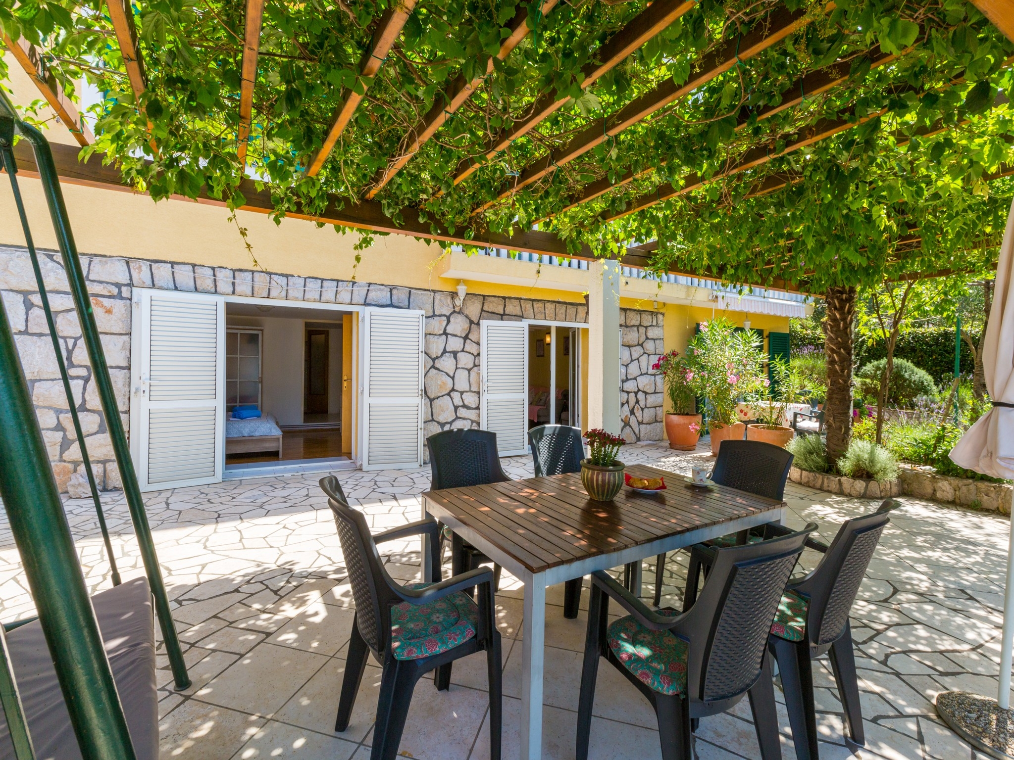 Two bedroom apartment with terrace and sea view Crikvenica  A-a
