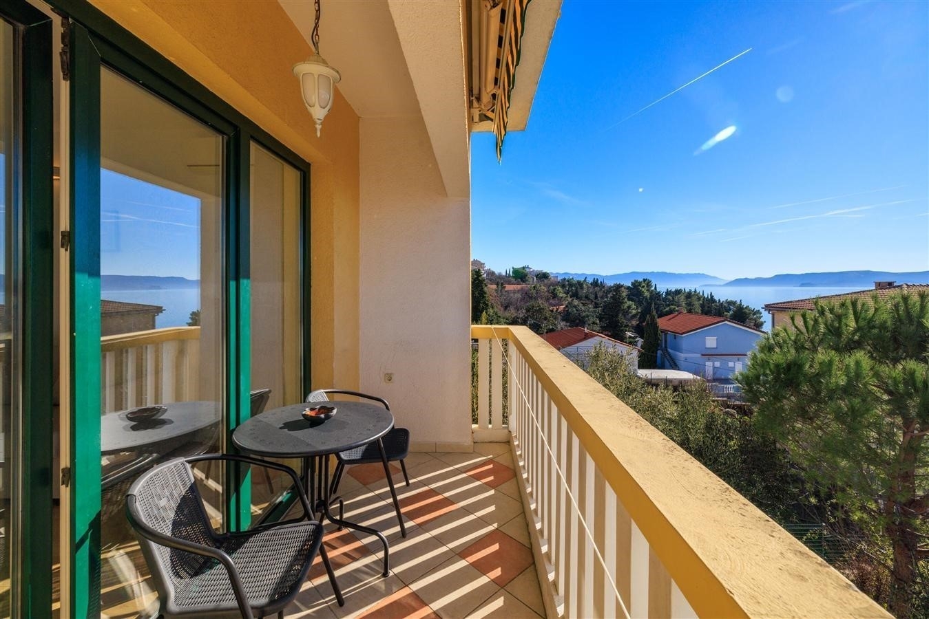 One bedroom apartment with balcony and sea view Crikvenica  A-b