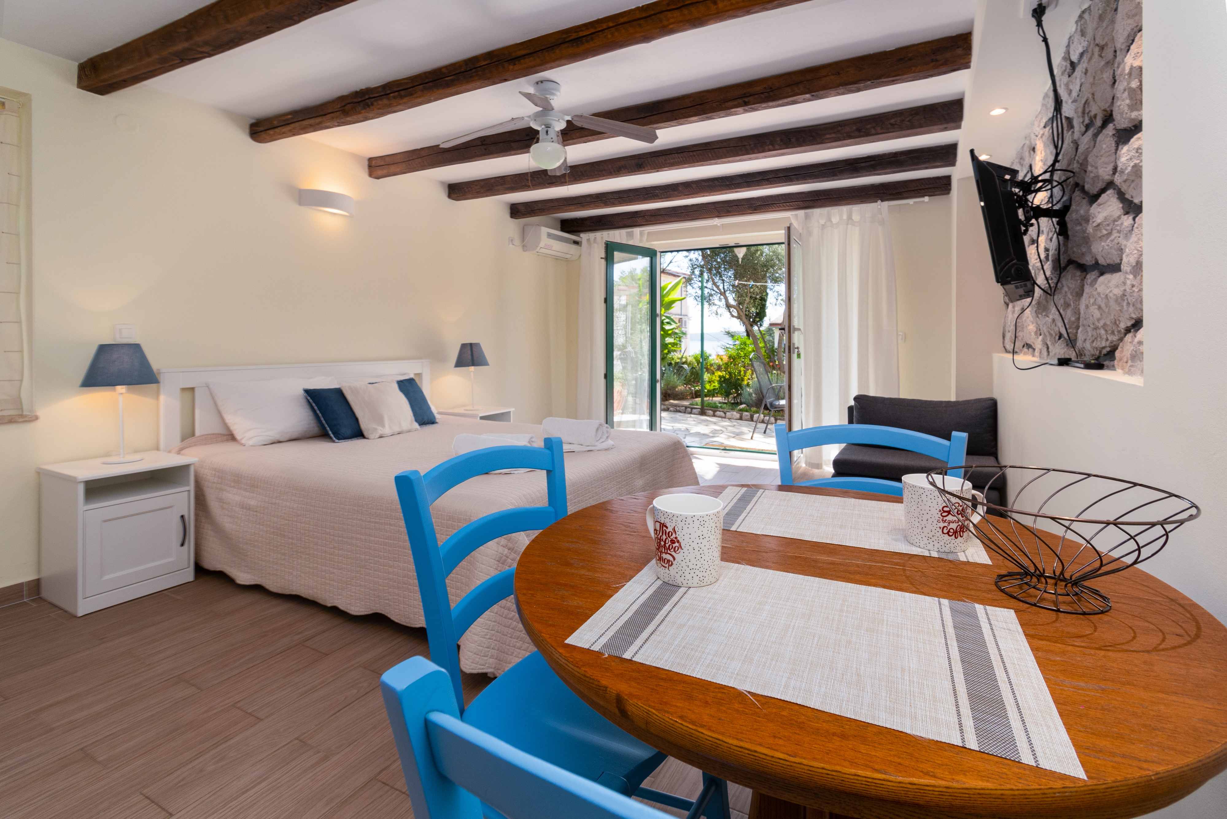 Studio flat with terrace and sea view Crikvenica (AS-5585-a) Studio flat with terrace and sea view Crikvenica (AS-5585-a)