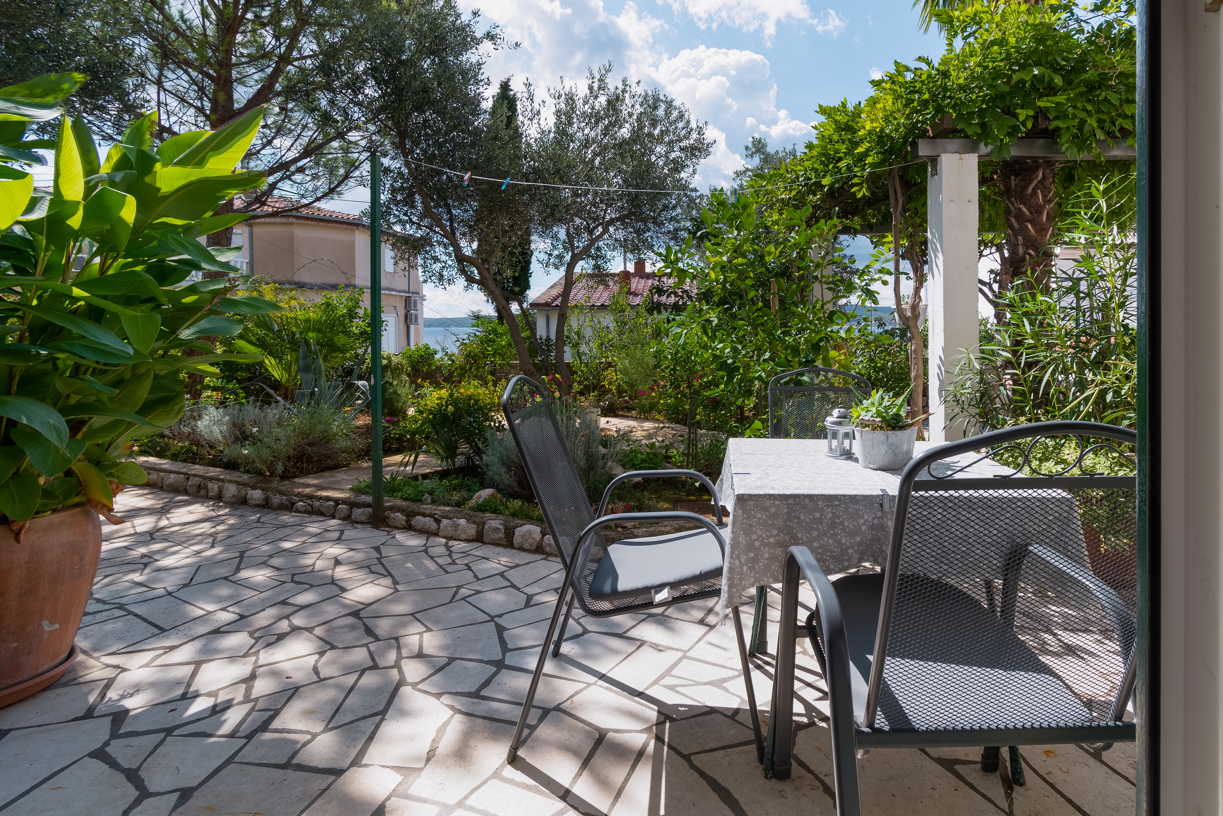 Studio flat with terrace and sea view Crikvenica  AS-a