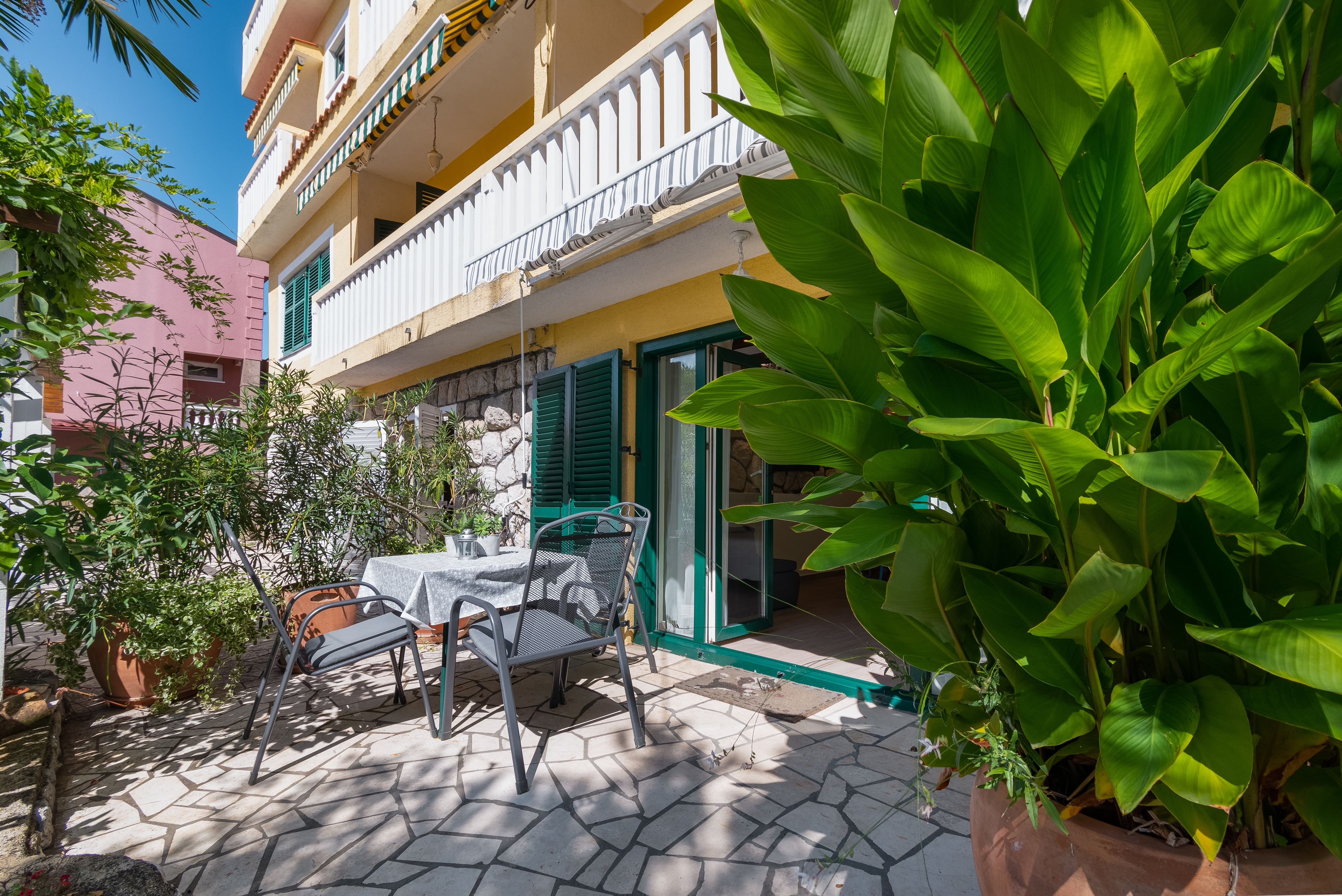 Studio flat with terrace and sea view Crikvenica  AS-a