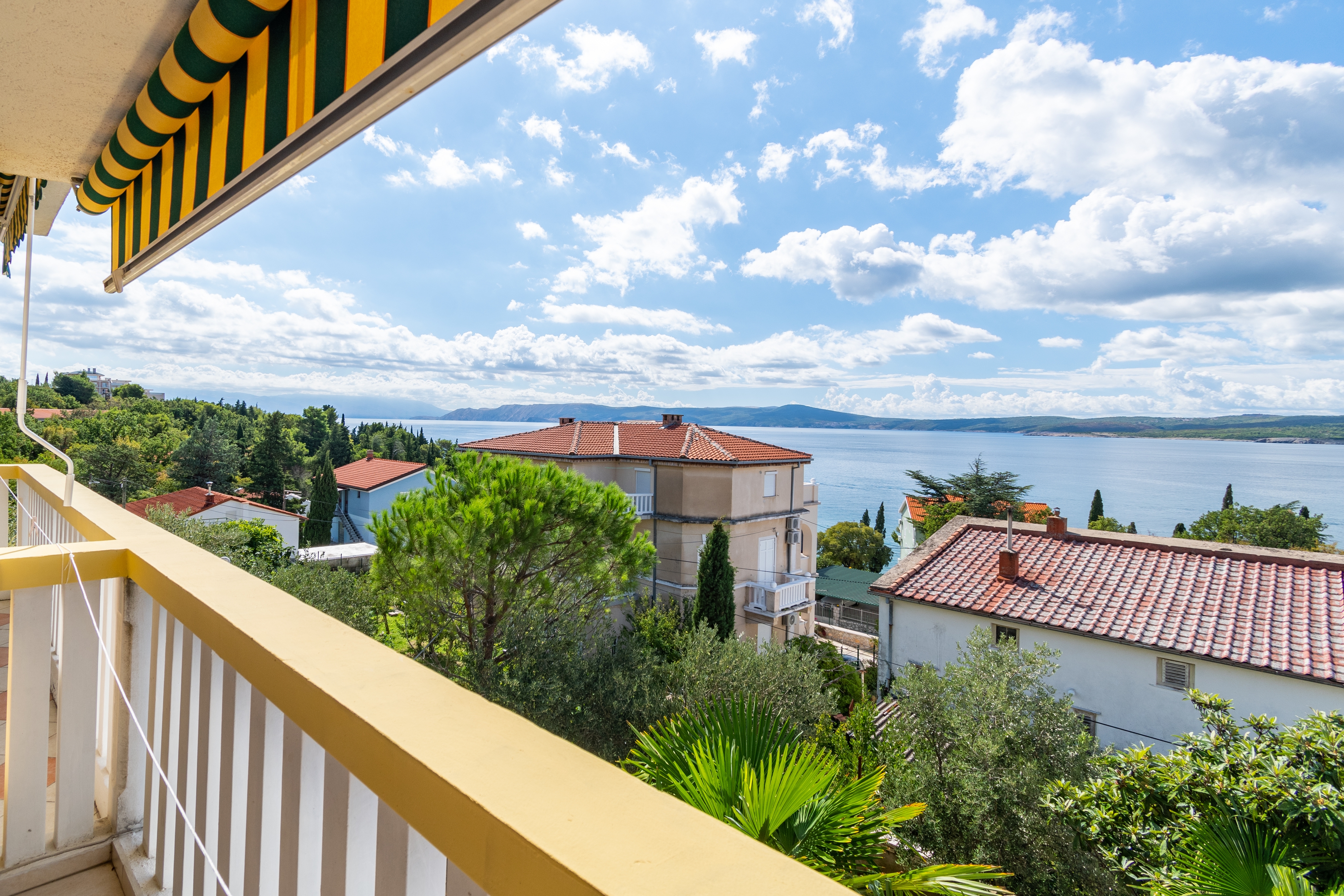Studio flat with terrace and sea view Crikvenica  AS-d