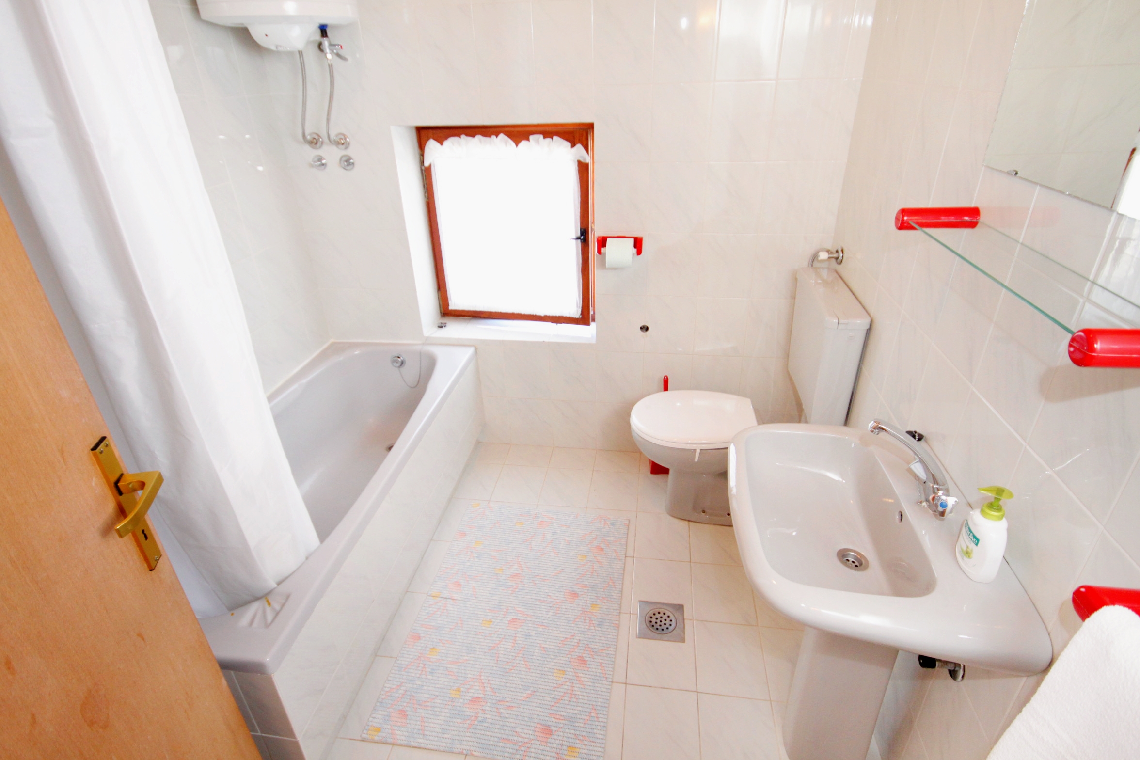 Two bedroom apartment with terrace and sea view Novi Vinodolski  A-a