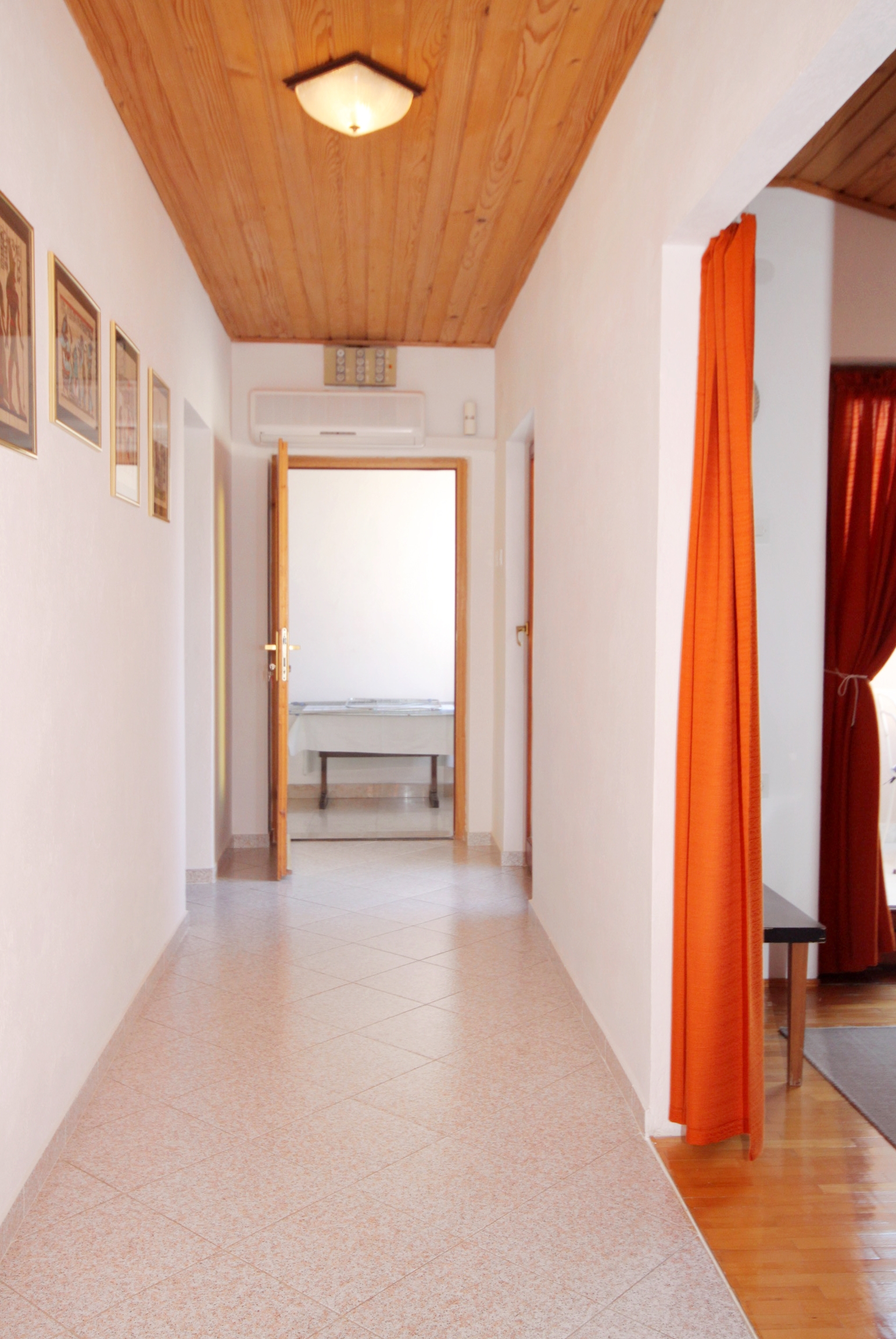 Two bedroom apartment with terrace and sea view Novi Vinodolski  A-a