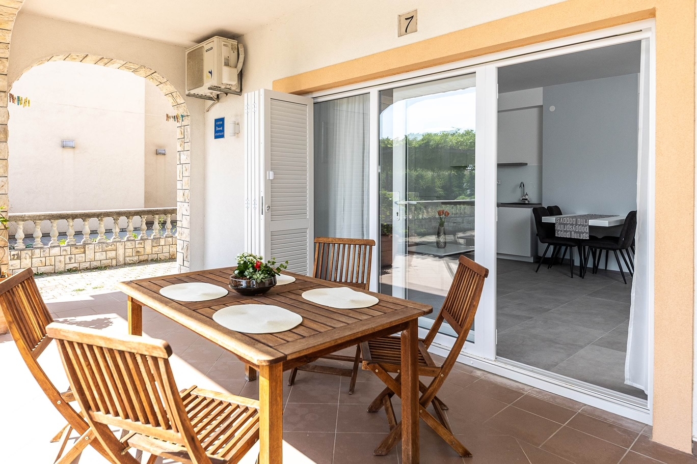 One bedroom apartment with terrace Crikvenica (A-5589-b) One bedroom apartment with terrace Crikvenica (A-5589-b)