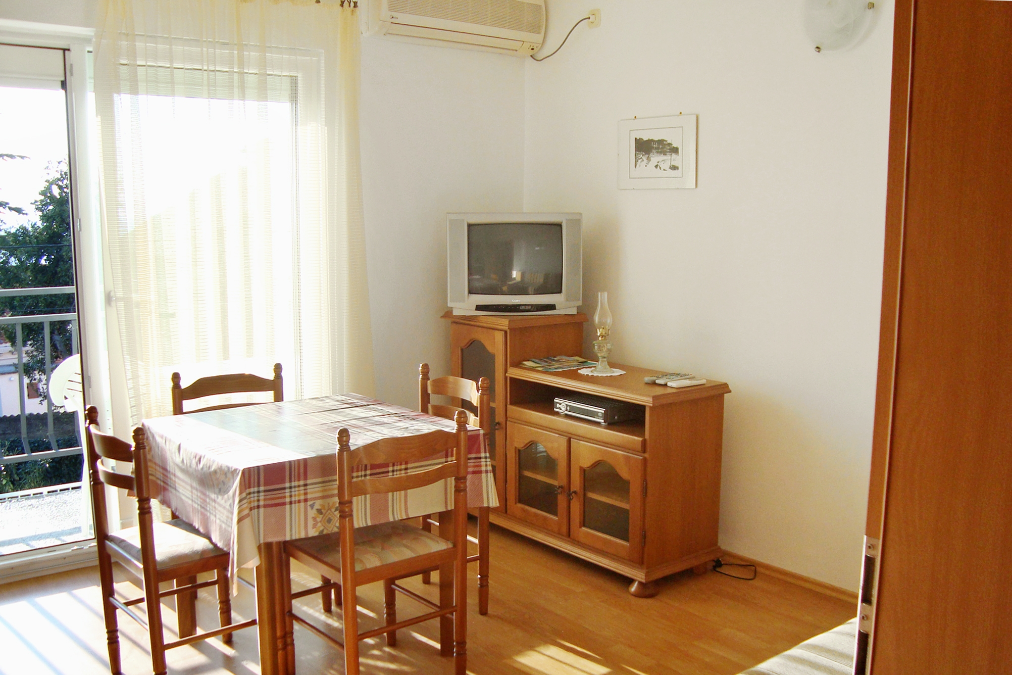 One bedroom apartment with balcony and sea view Novi Vinodolski (A-5591-b)