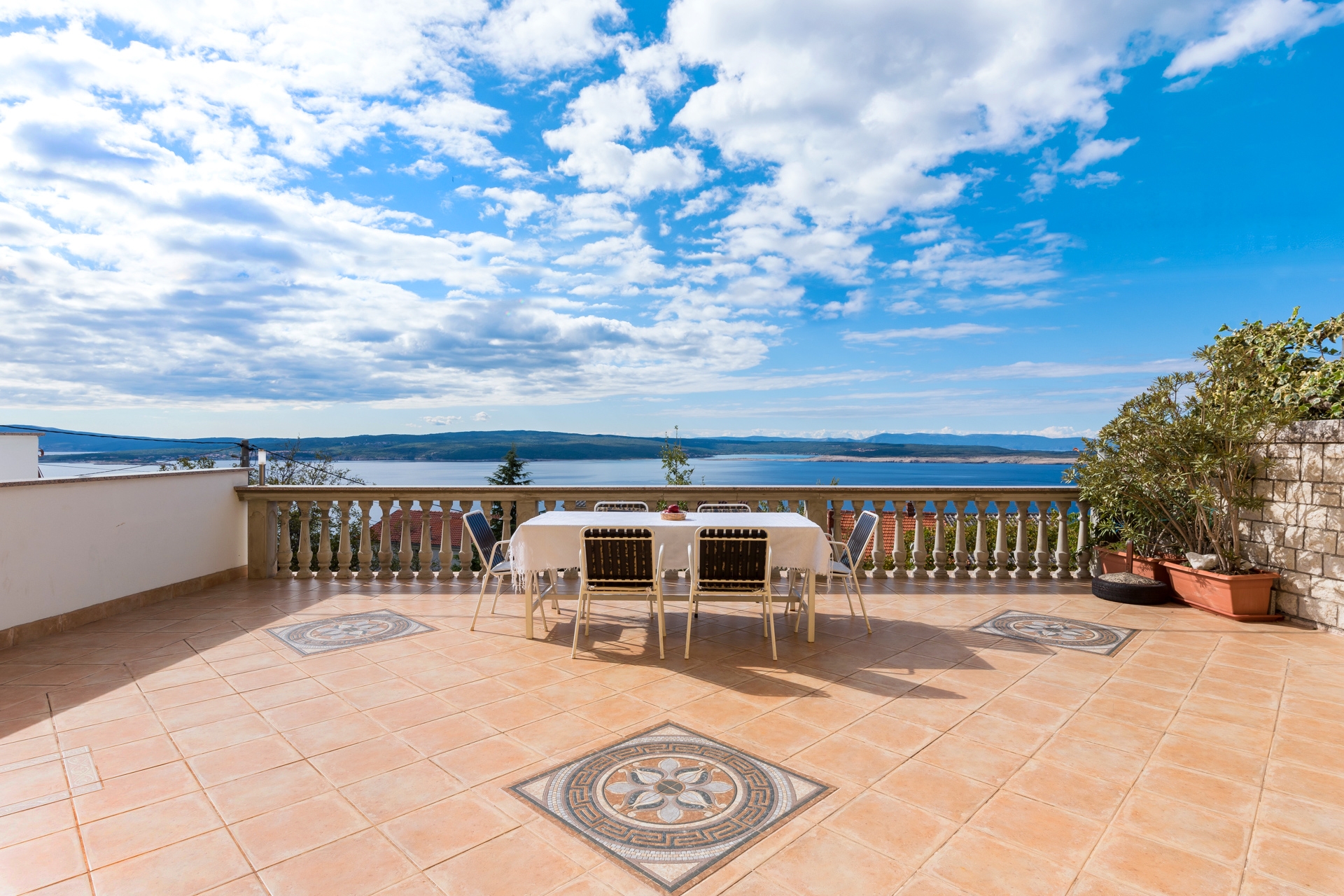Two bedroom apartment with terrace and sea view Dramalj, Crikvenica  A-c