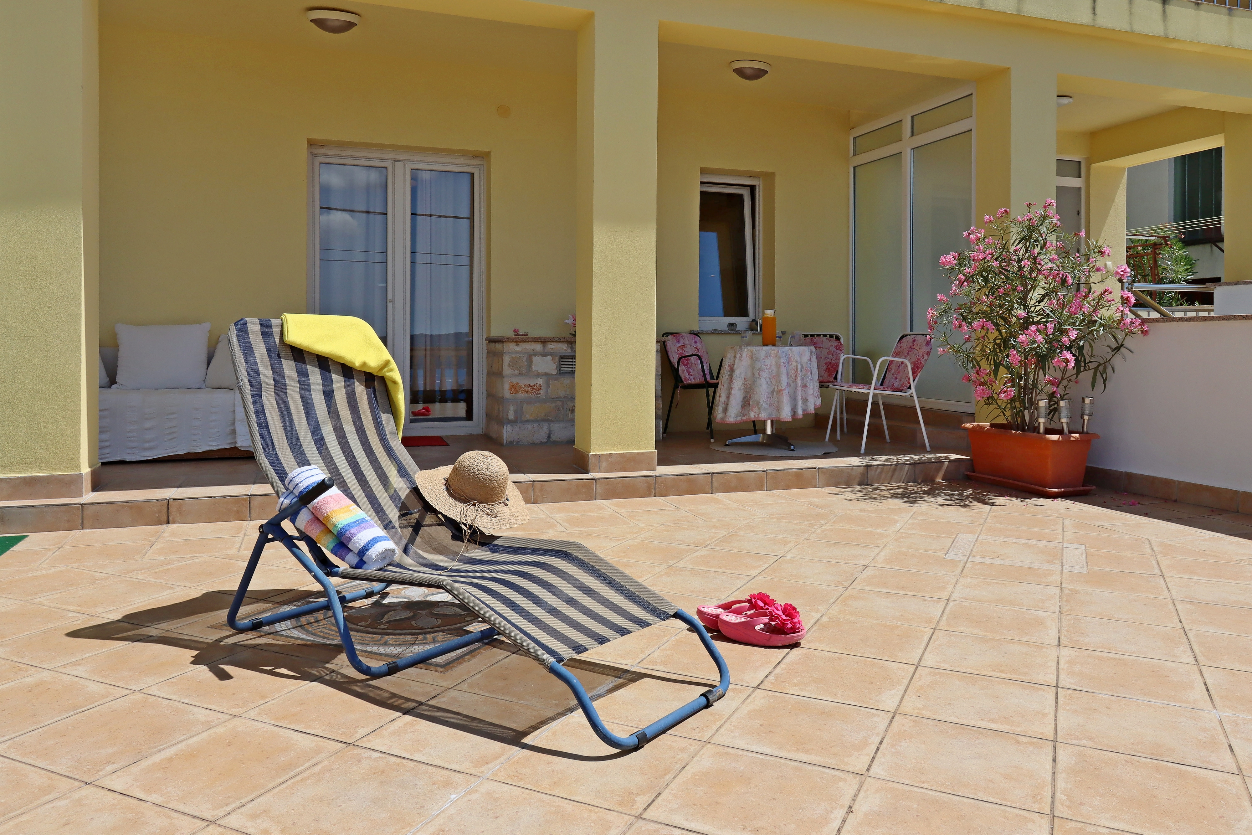 Two bedroom apartment with terrace and sea view Dramalj, Crikvenica  A-c