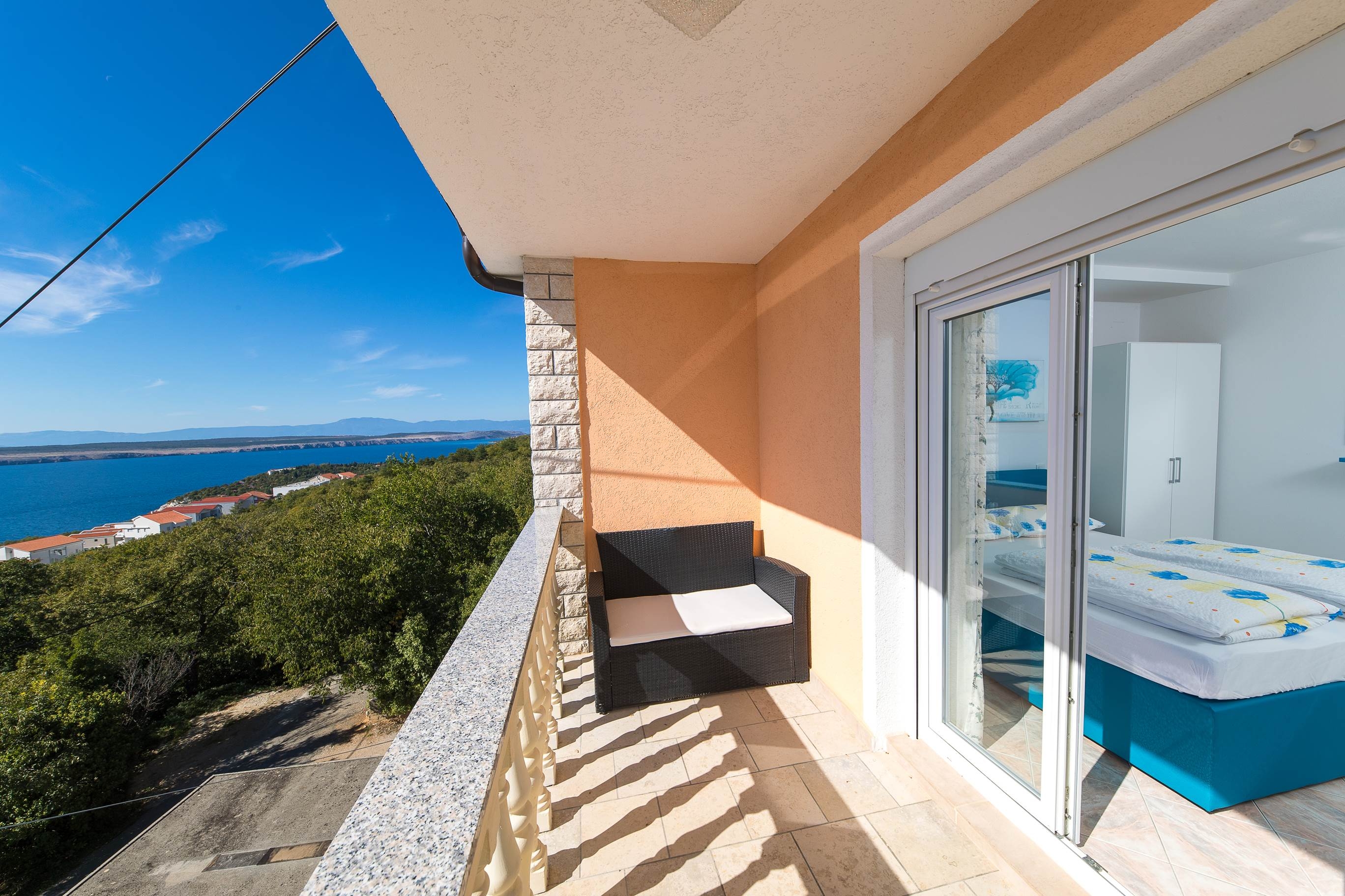 Three bedroom apartment with terrace and sea view Dramalj, Crikvenica  A-b