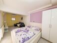 Ložnice 1 Dramalj, Ložnice 1 v ubytování typu apartment, s klimatizací, domácí mazlíčci povoleni a WiFi.