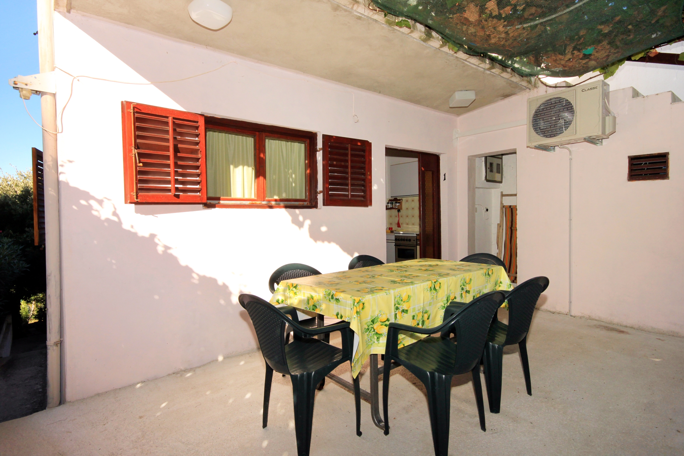 Two bedroom apartment near beach Brna, Korčula  A-a