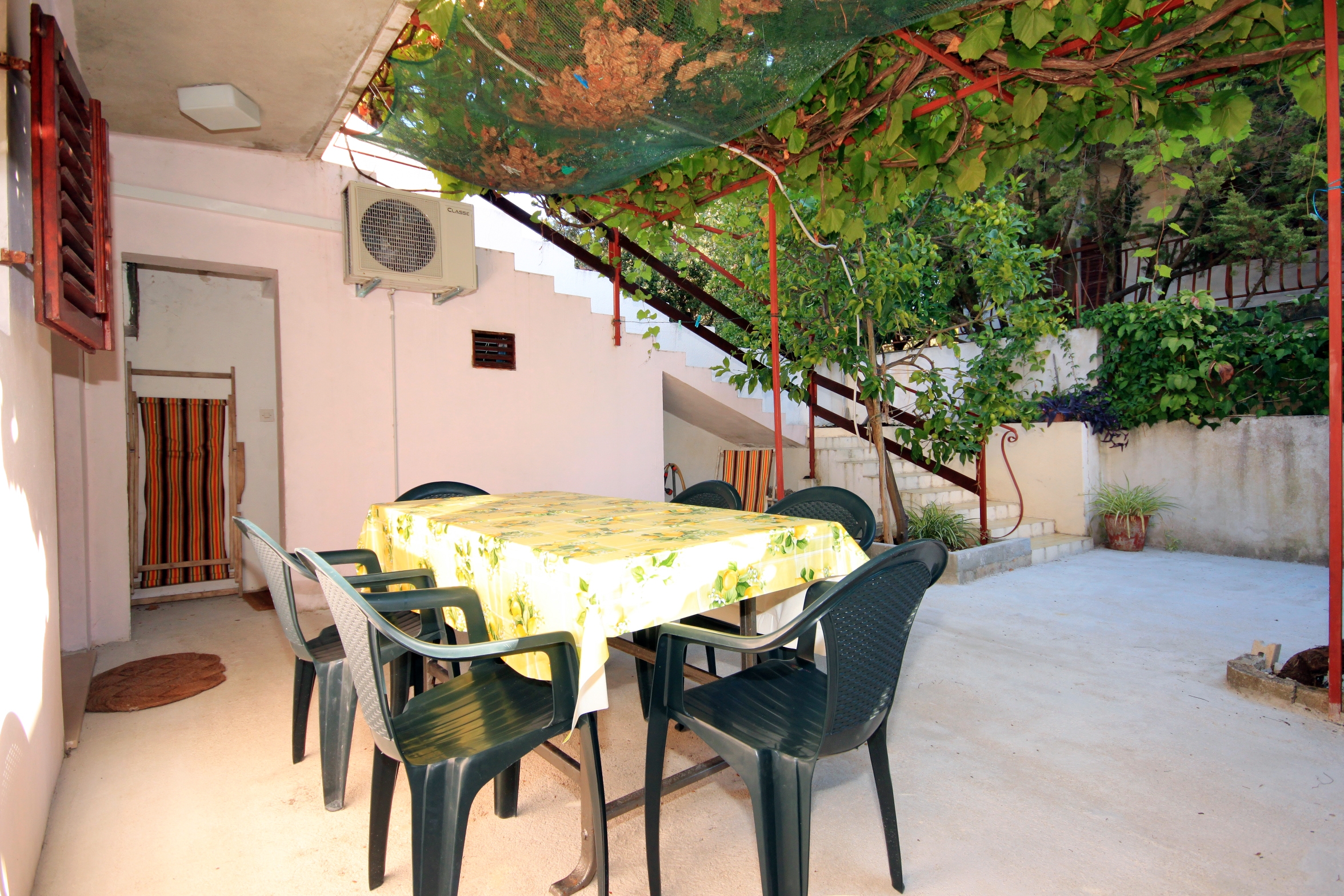 Two bedroom apartment near beach Brna, Korčula  A-a