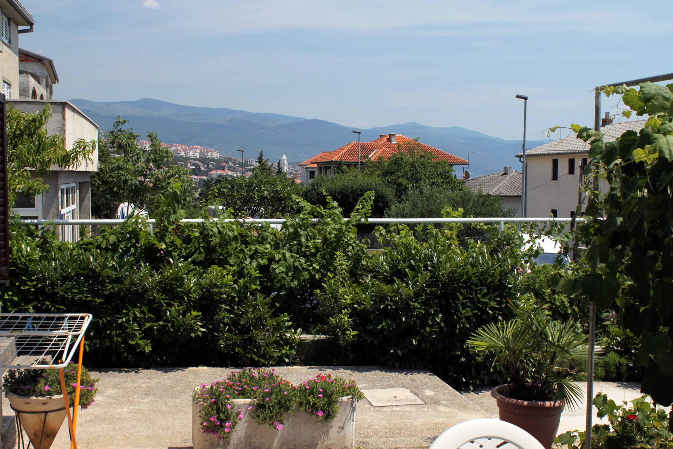 Two bedroom apartment with terrace Novi Vinodolski  A-a