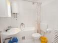 Bathroom 1 Bol, Bathroom 1 in the apartment, (pet friendly) and WiFi.