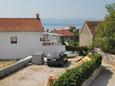 Parking lot Bol, Brač, Parking lot 5605 - Apartments with pebble beach.