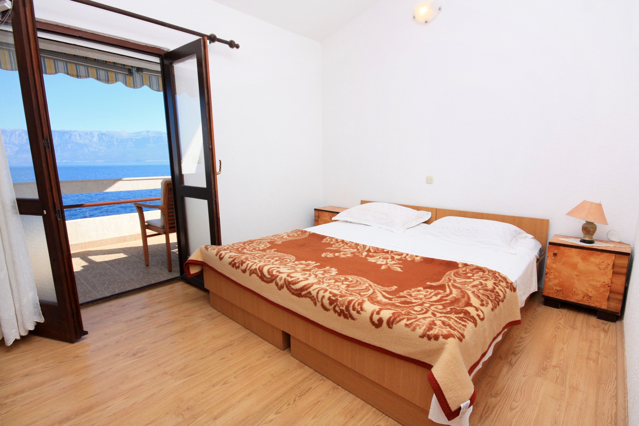 Two bedroom apartment near beach Cove Solotiša, Hvar  A-a