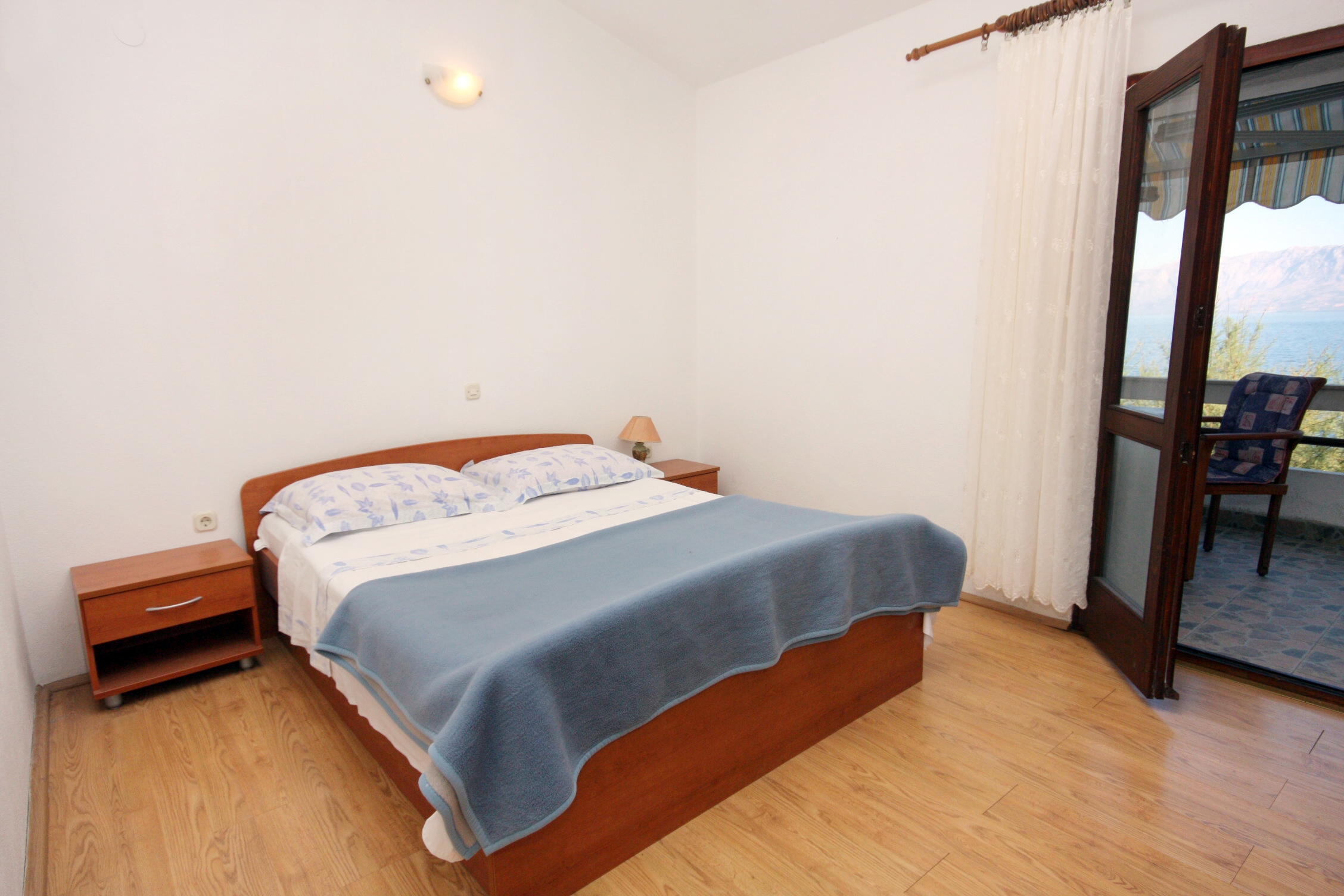 Two bedroom apartment near beach Cove Solotiša, Hvar  A-d