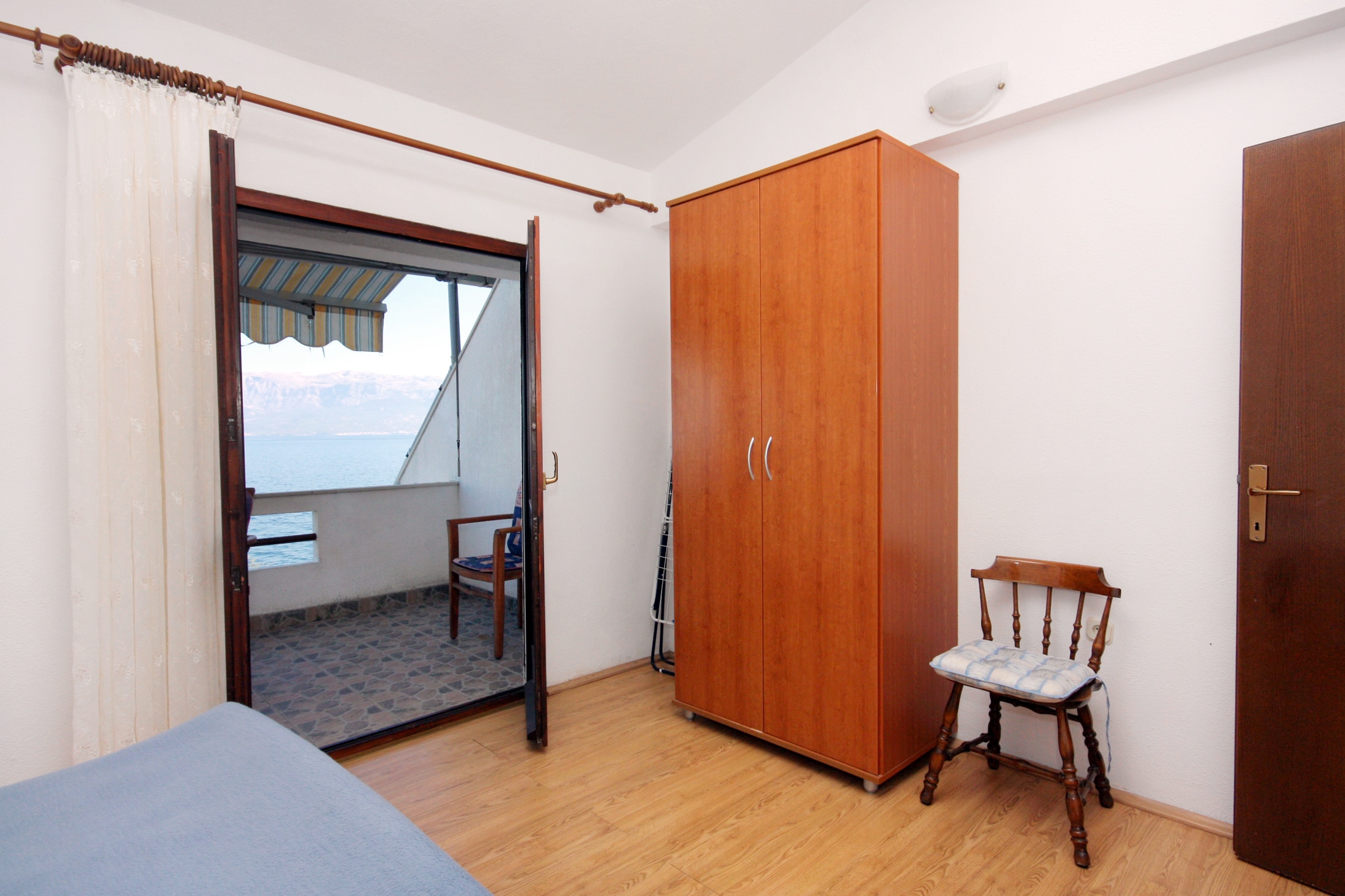 Two bedroom apartment near beach Cove Solotiša, Hvar  A-d
