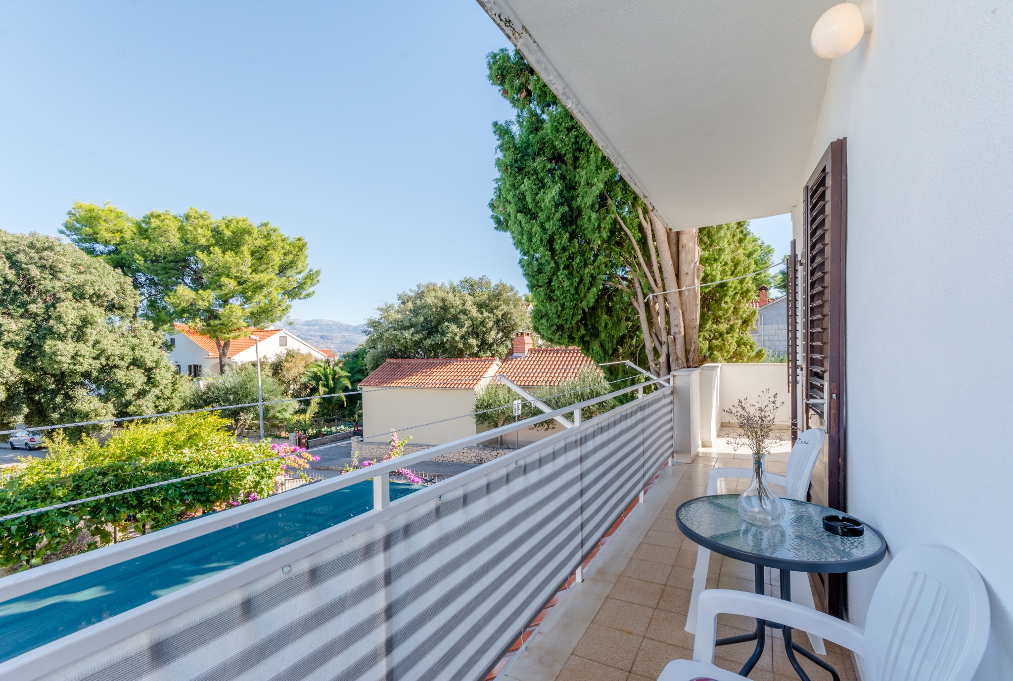 Three bedroom apartment with terrace and sea view Mirca, Brač  A-a