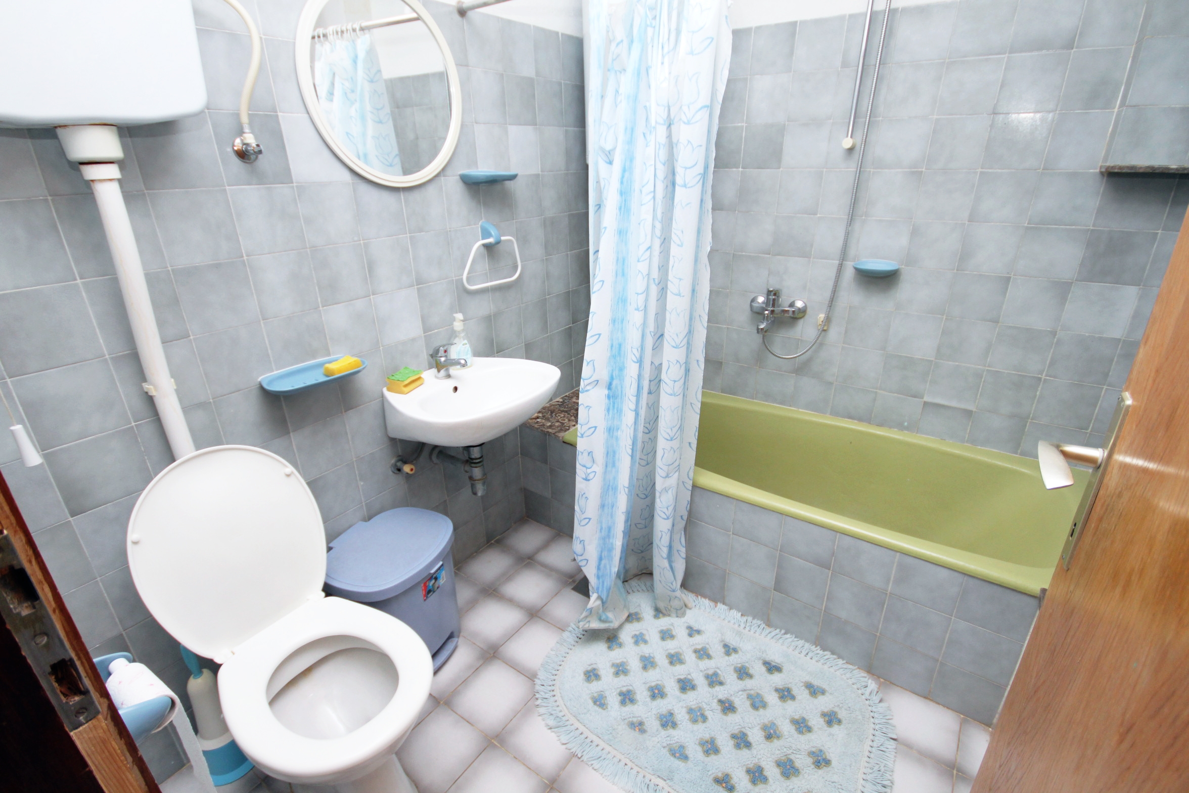 Three bedroom apartment with terrace and sea view Sumartin, Brač  A-a