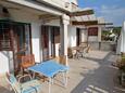 Terrace Sumartin, Terrace in the apartment, with a sea view, (pet friendly) and WiFi.
