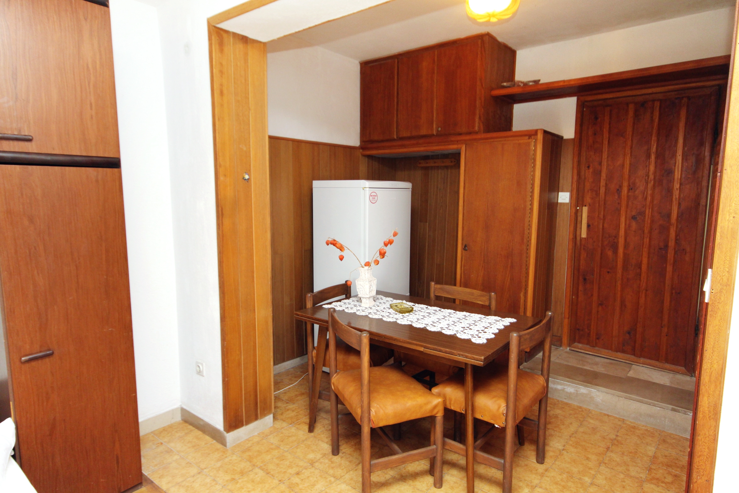 One bedroom apartment with terrace Sumartin, Brač  A-c