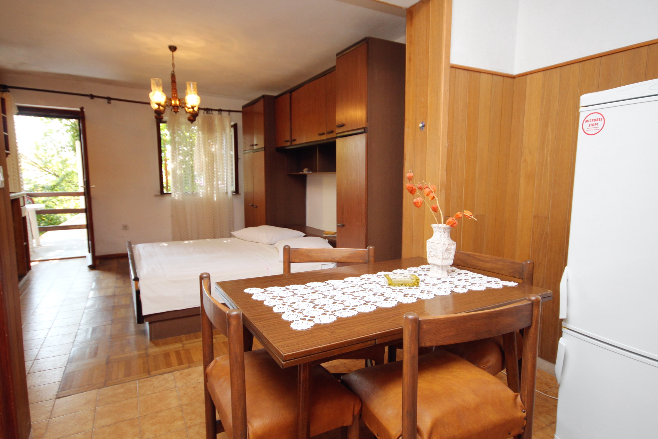 One bedroom apartment with terrace Sumartin, Brač  A-c