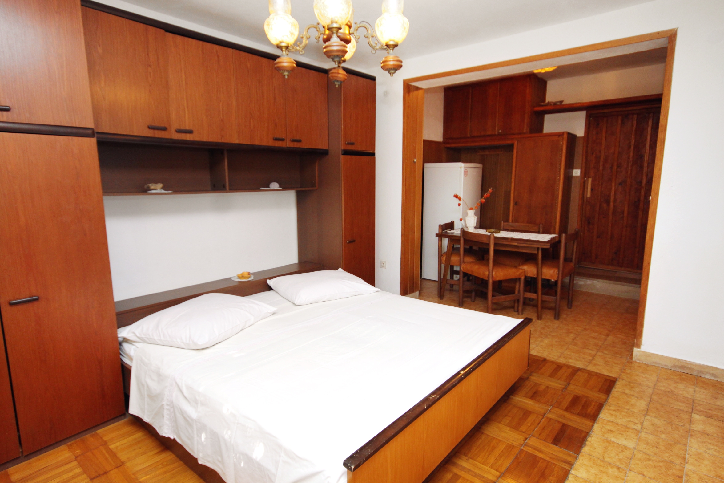 One bedroom apartment with terrace Sumartin, Brač  A-c