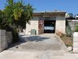 Parkeerplaats Sumartin, Brač, Parkeerplaats 5615 - Appartementen near sea with pebble beach.
