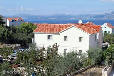 Property Supetar, Brač, Property 5616 - Apartments with pebble beach.