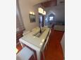 Postira, Dining room in the apartment, WiFi.