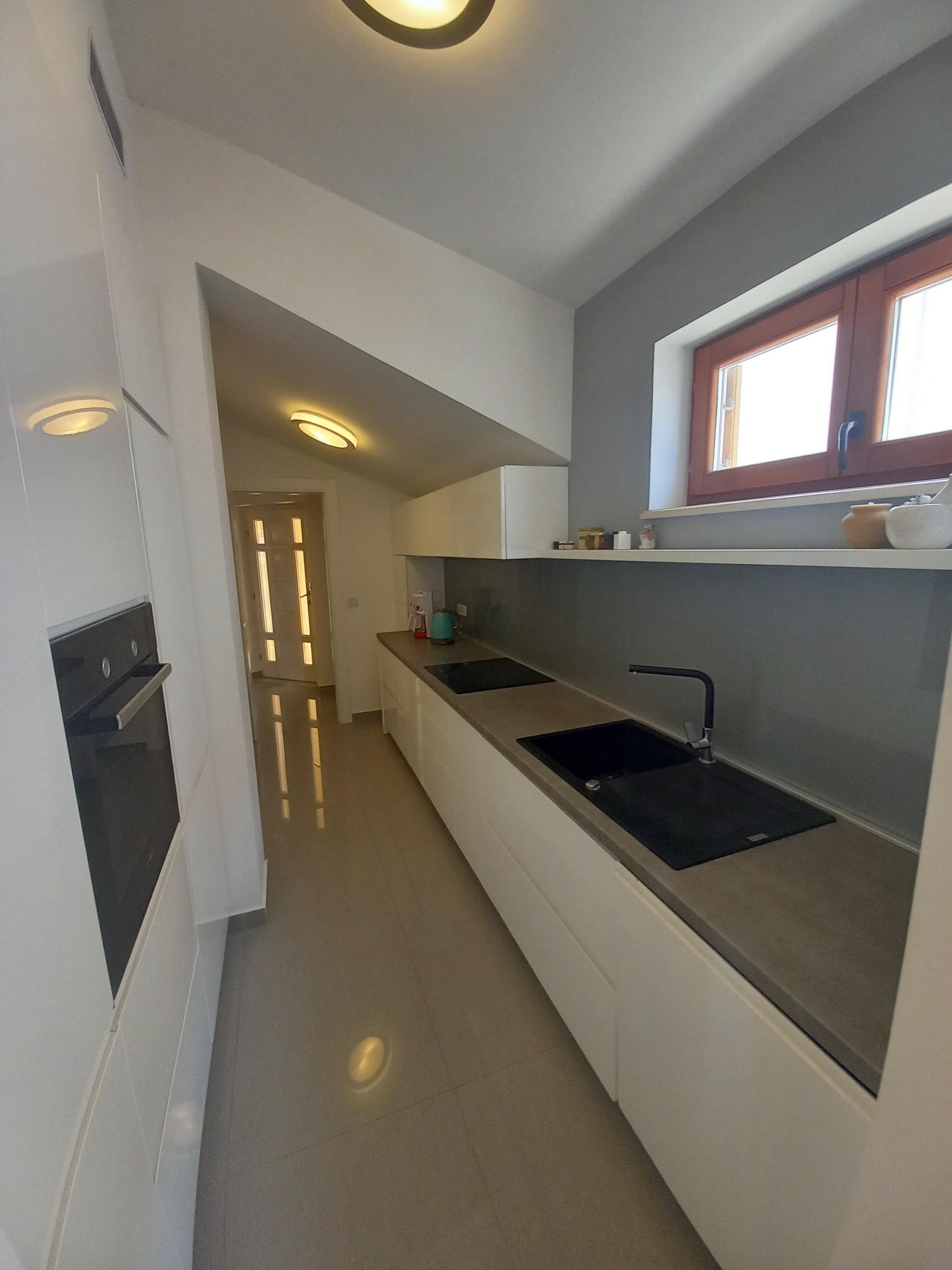Three bedroom apartment with terrace and sea view Postira, Brač  A-i