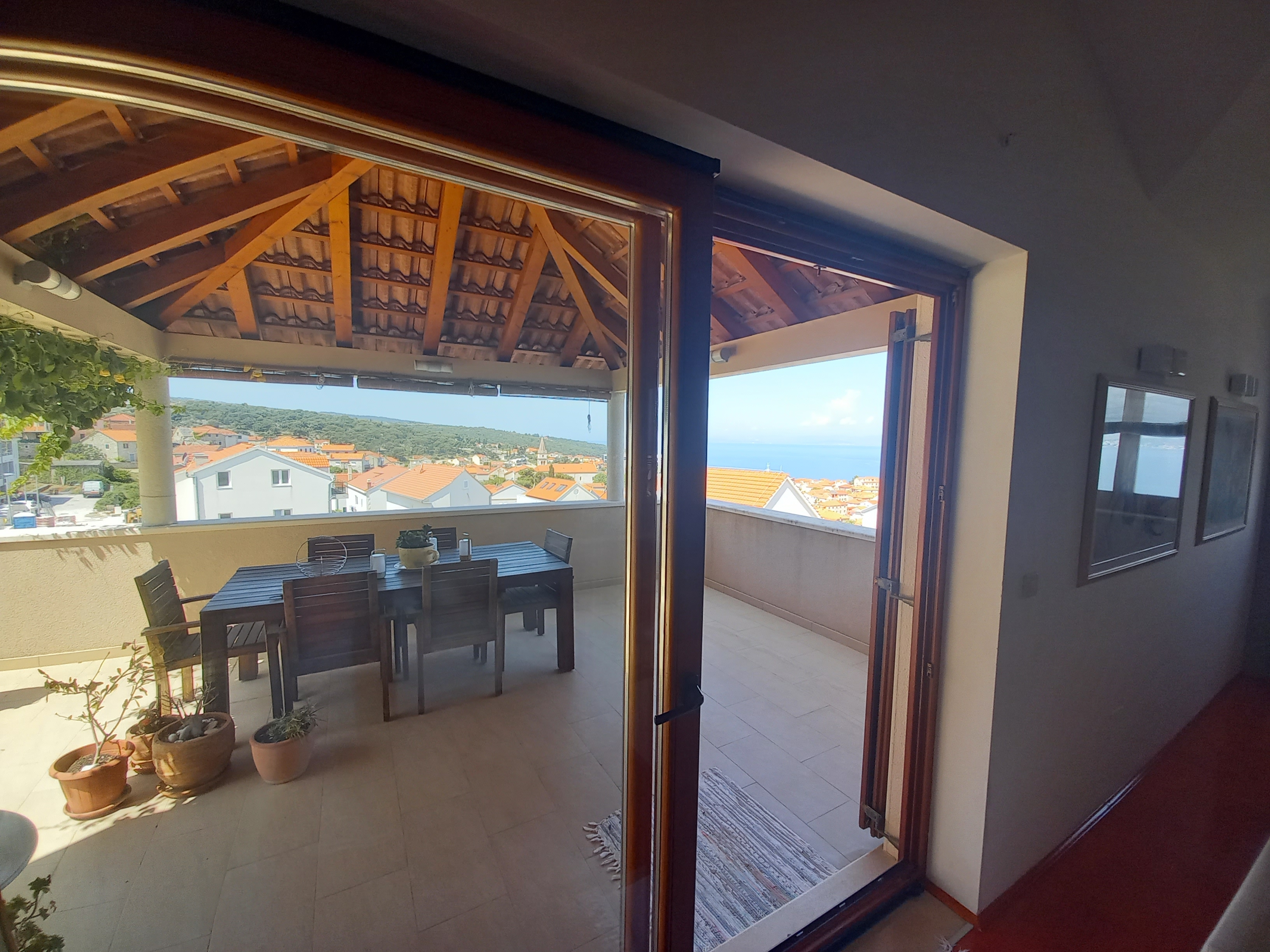 Three bedroom apartment with terrace and sea view Postira, Brač  A-i