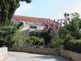 Sumartin, Brač, Object 5619 - Appartementen near sea with pebble beach.