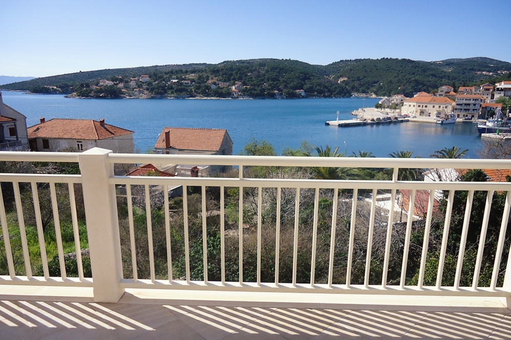 Ferienwohnung im Ort Sumartin (Bra?), Kapazitä Ferienwohnung in Dalmatien