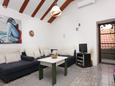 Living room Mirca, Living room in the house, dopusteni kucni ljubimci i WIFI.