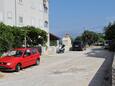 Parking lot Supetar, Brač, Parking lot 5627 - Apartments with pebble beach.