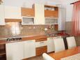Supetar, Kitchen in the apartment, WiFi.