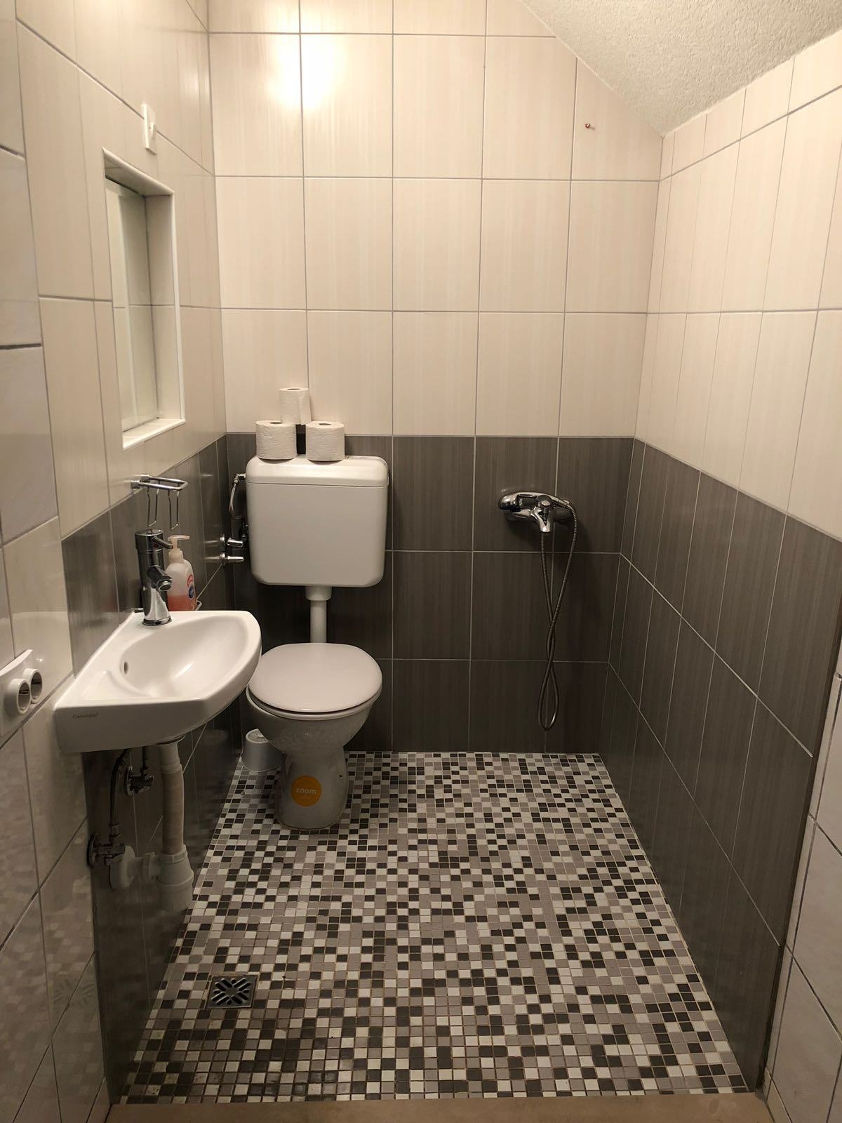 Two bedroom apartment with terrace Sutivan, Brač  A-a