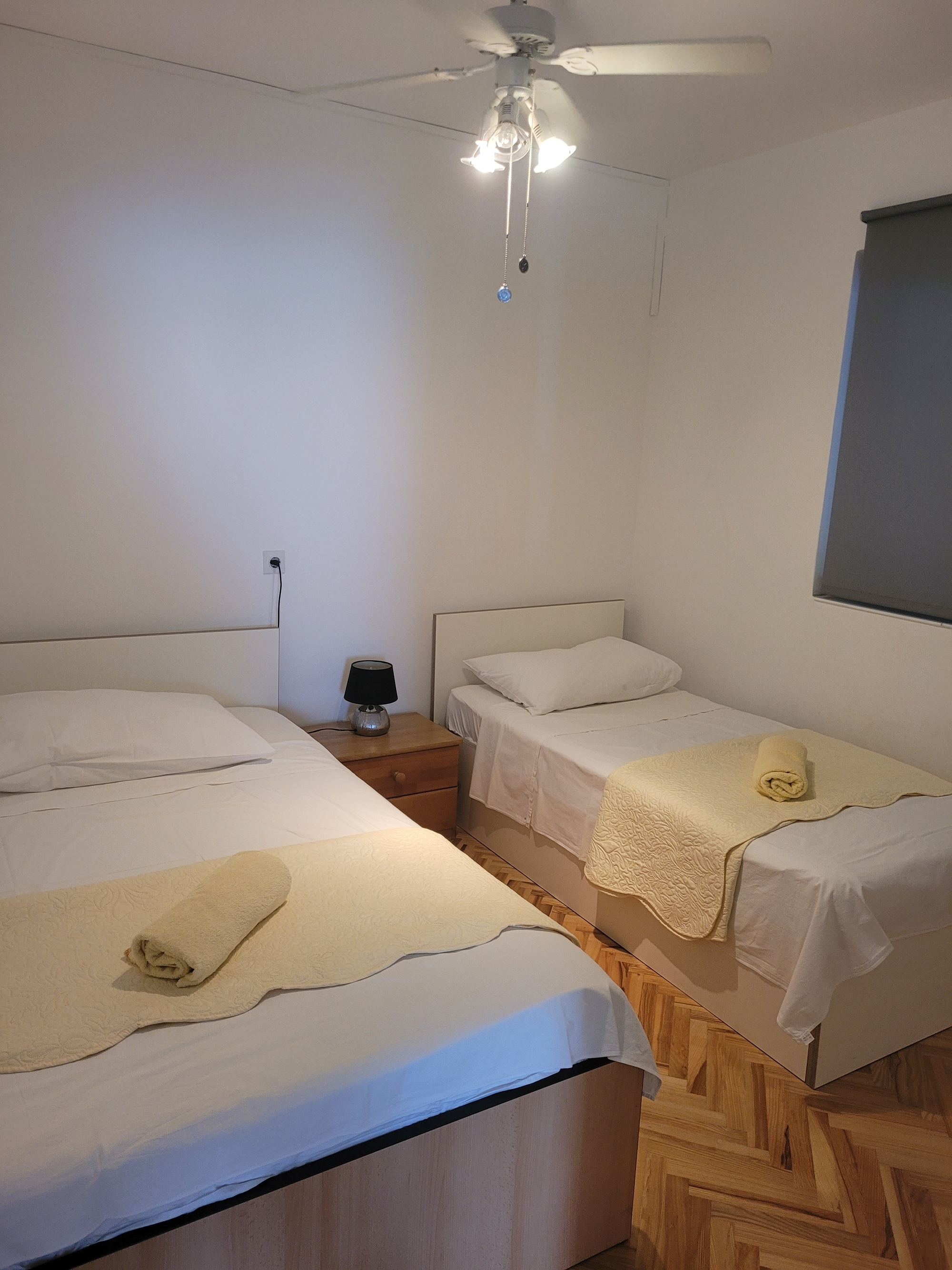 Two bedroom apartment with terrace Sutivan, Brač  A-a