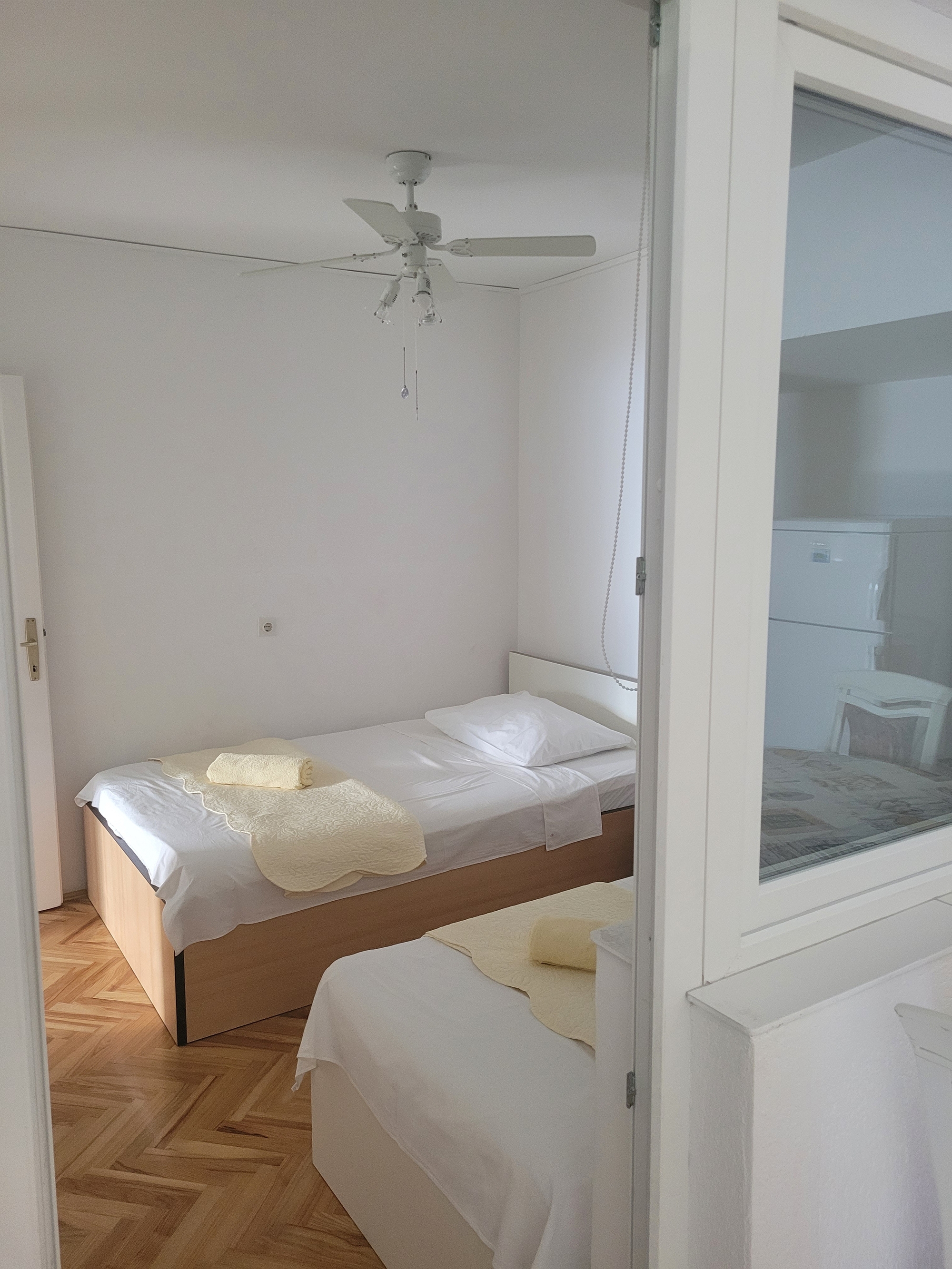 Two bedroom apartment with terrace Sutivan, Brač  A-a