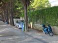 Parking lot Bol, Brač, Parking lot 5632 - Apartments near sea with pebble beach.