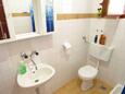 Pobij, Bathroom 1 in the apartment, WiFi.